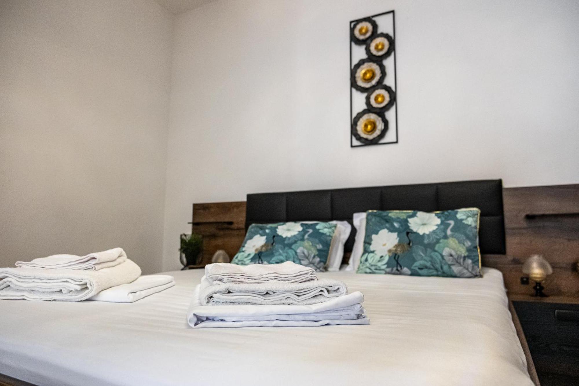Black Sea Spacious 3br Apartament *