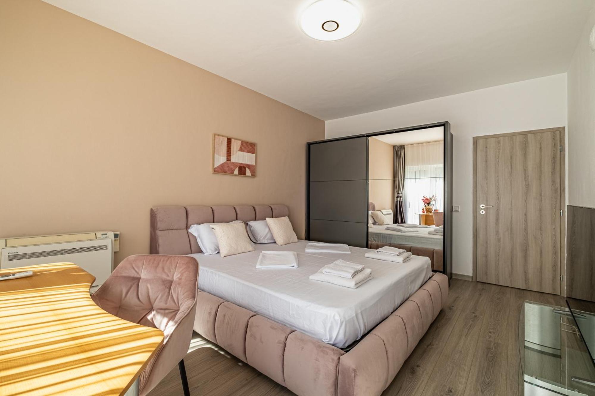 Black Sea Spacious 3br Apartament Warna