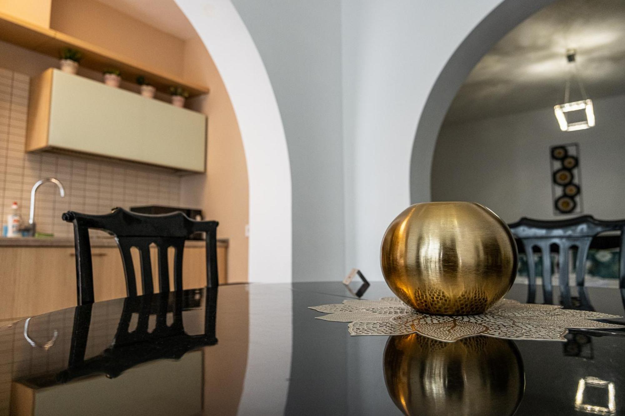 Black Sea Spacious 3br Apartament